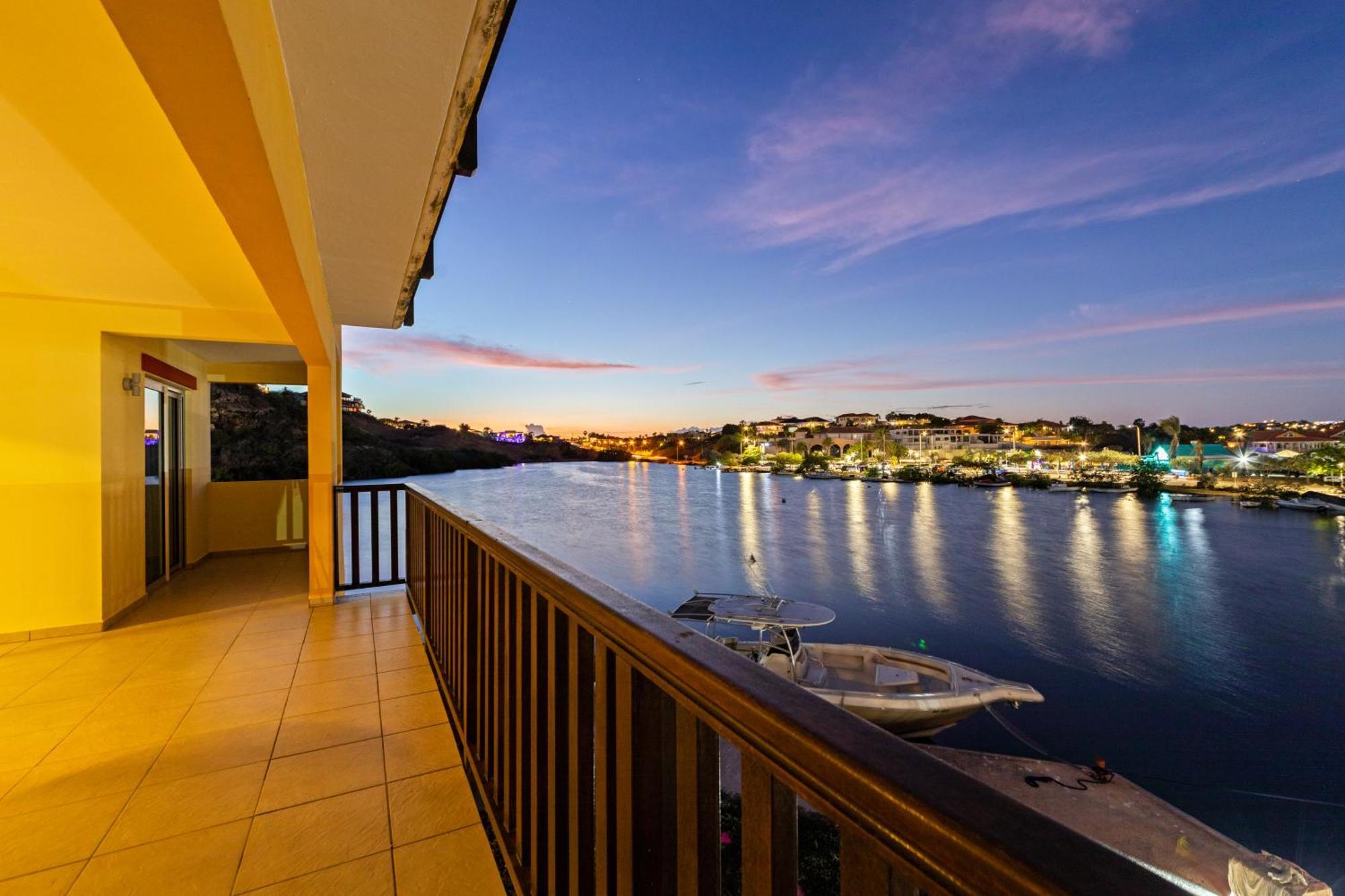Droom Appartement Met Uitzicht Op De Jachthaven Jan Thiel エクステリア 写真